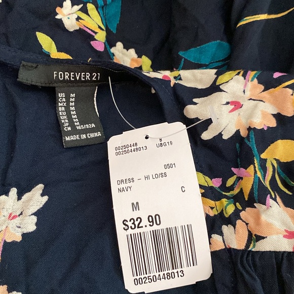 NWT Forever 21 Floral Wrap Asymmetrical Ruffle Midi Dress Women’s Size Medium - Picture 4 of 6